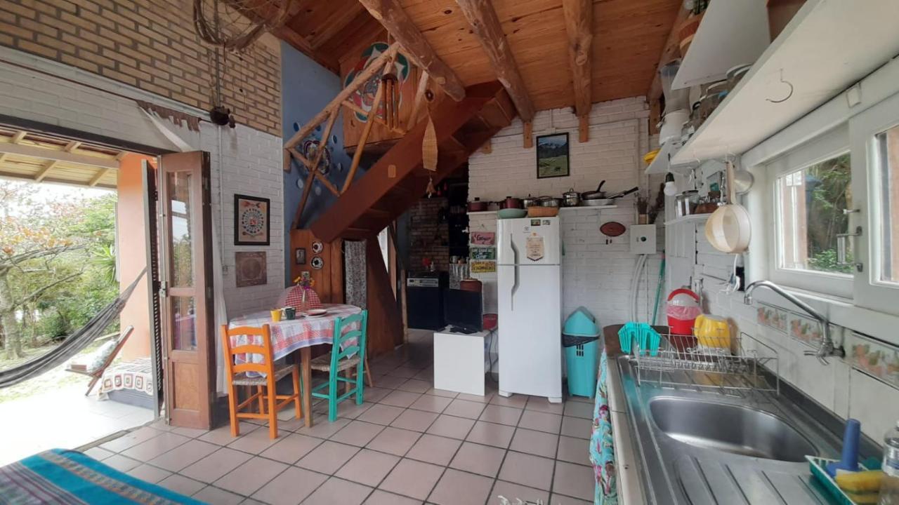 Paikea Hostel Praia Do Rosa Eksteriør billede