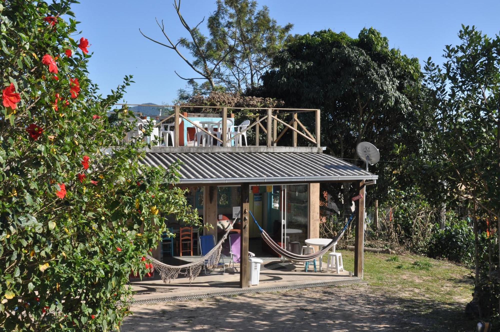 Paikea Hostel Praia Do Rosa Eksteriør billede